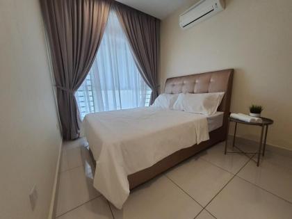 Central Residence with 2 bedroom by HowHaus - image 21