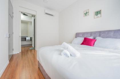 Midvalley in 5min  upto7pax Netflix & Games  - image 30