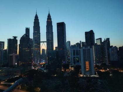 Stunning KLCC  view  10 min to KLCC Free Parking - image 7