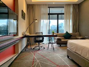 M101 KL City view Studio with private balcony 77k - image 3