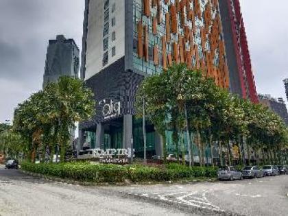 Spacious Duplex 4-8pax  1UIKEA the Curve Kuala Lumpur