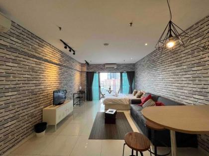 PlayStaytion Studio II near KLCC & Train Stations Kuala Lumpur 