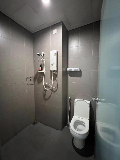 PlayStaytion Studio II near KLCC & Train Stations - image 21