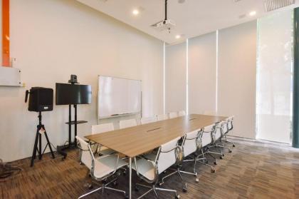 PlayStaytion Studio II near KLCC & Train Stations - image 30