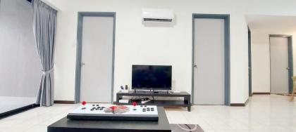 Plaza Berjaya Bukit Bintang Cosy Apt W Foosball 75 - image 11