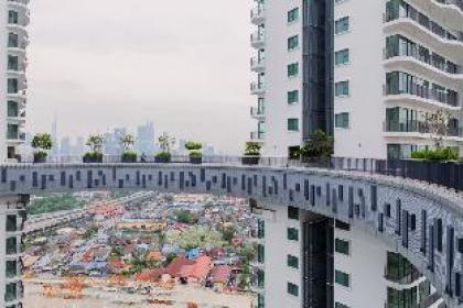 Balcony w Infinity Pool Linked LRT KLCCView| Mall - image 11