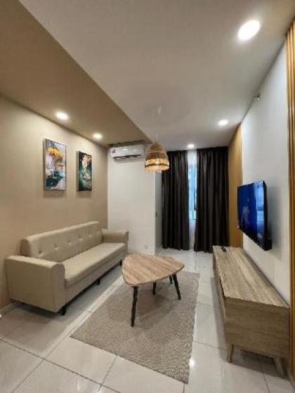 KLIA CozyHome_NS With Wifi & Netflix - image 12