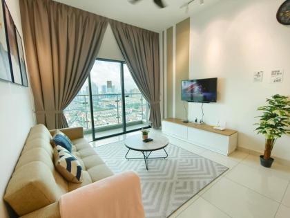 Cozy Home 6min Sunway Pyramid City View 2R2B GF23 - image 14