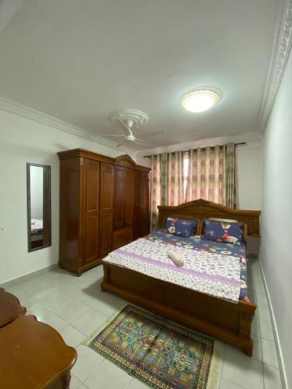 SYG 3 Saderi Homestay Putrajaya 3 Bilik Tidur - image 11