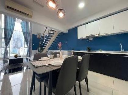 Love&Comfortable 5pax A loft style near Mid valley 