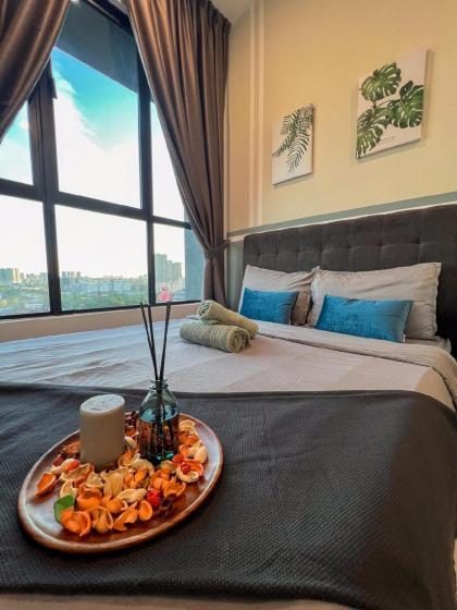 Sunway Velocity | Lavile Homestays | 3 Room 6pax - image 9