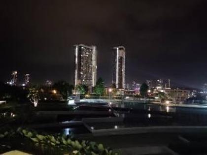 HP208|2bedroom-Cyberjaya-Netflix-Wifi-Parking-Pool - image 10