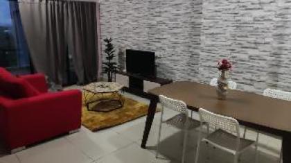 HP208|2bedroom-Cyberjaya-Netflix-Wifi-Parking-Pool - image 19