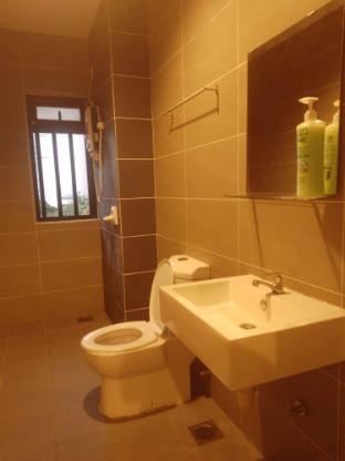 HP208|2bedroom-Cyberjaya-Netflix-Wifi-Parking-Pool - image 5