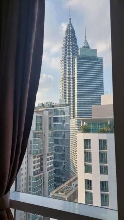 5mins to KLCC -Lvl32-2br-FreeParking - image 14