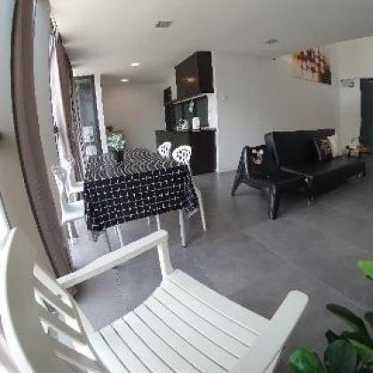 My Houze @ Empire Damansara Duplex - image 15