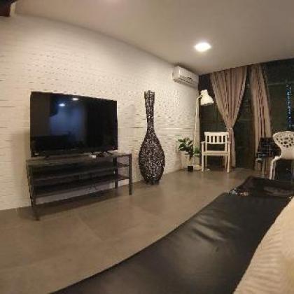 My Houze @ Empire Damansara Duplex - image 8