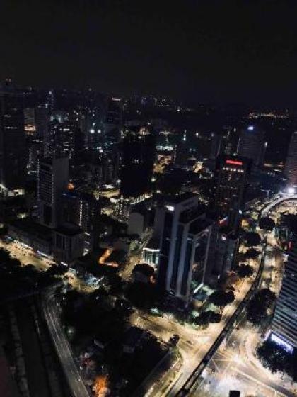 High Floor with Stunning KLCC View  2 bedrs Apart - image 19