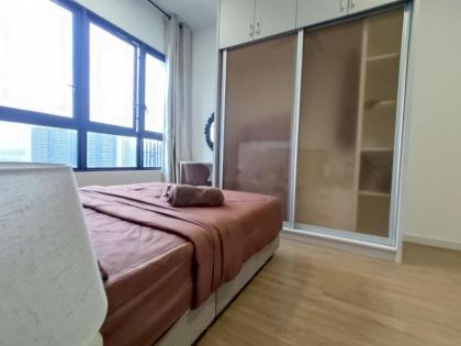 Relax cozy & MRT link: 3R3B Apartment Cheras - image 10