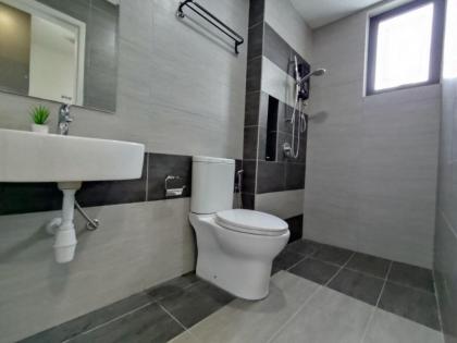 Relax cozy & MRT link: 3R3B Apartment Cheras - image 28