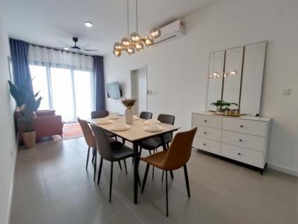 Relax cozy & MRT link: 3R3B Apartment Cheras - image 29