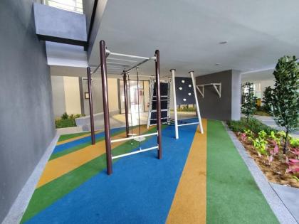 Relax cozy & MRT link: 3R3B Apartment Cheras - image 30