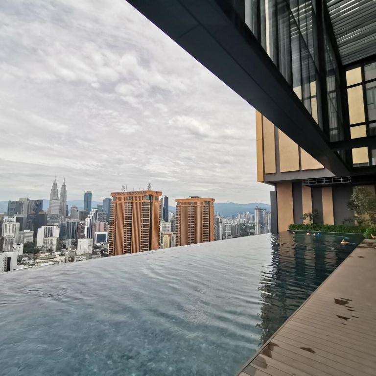 NEW-12pax:BktBintang/KLCC/Pavilion/InfPool/Balcony - image 5