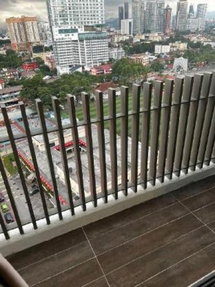 Colony Bedroom Studio with KL View - image 8