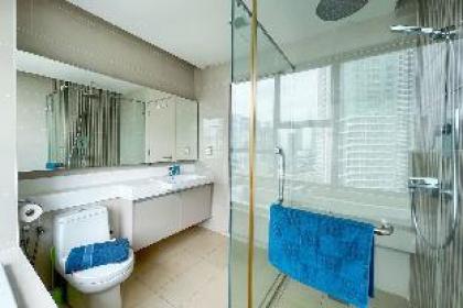 A Lux & Modern High-Floor 3BR Apt @ Bukit Bintang - image 11