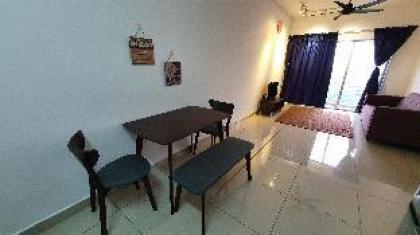 Modern condo (3) with AC and pool at Bangi - image 12