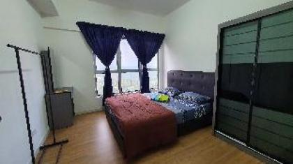 Modern condo (3) with AC and pool at Bangi - image 3