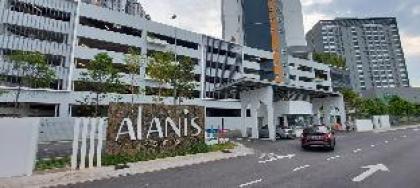 KLIA Alanis Residence Luxury Condo Free Park wi-fi Kuala Lumpur