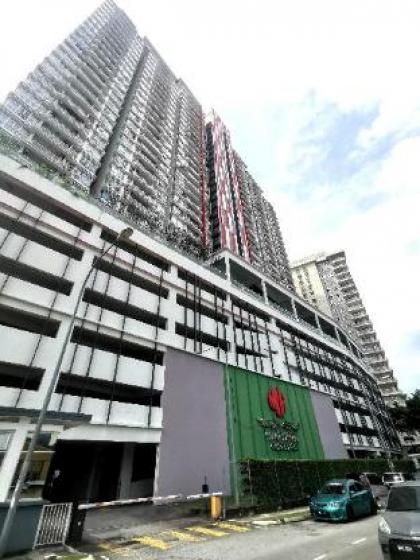 Setapak Mh platinum/ Gombak- Master Room - image 13