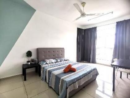 Setapak Mh platinum/ Gombak- Master Room - image 2