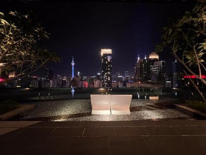 Infinity Pool KL view BukitBintang5pax Iconique