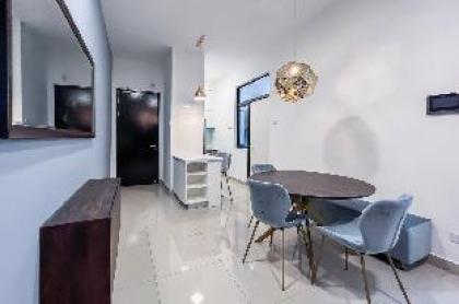 Spacious 3BR Apt Kuala Lumpur for 6 - image 10