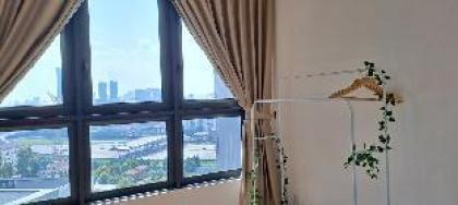 Cozy KL Home | 3min walk to Train Station |Netflix - image 9