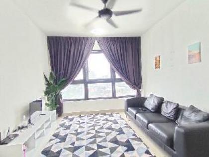 M Vertica Oasis - Spacious 4BR/2BA KLCC Views 