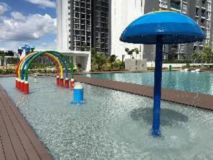 10pax 3rooms w/balcony - BIG Homestay at Cyberjaya - image 11