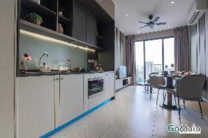 For 4 with Parking /2BR Suite Millerz Midvalley KL - image 3