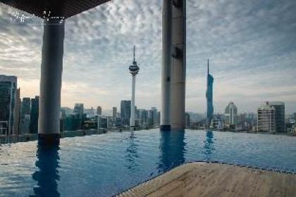 Best Pool View KLCC TRX Merdeka 118 mororial 3701A - image 17