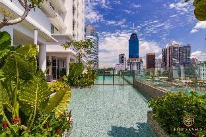 Infinity Sky Pool @ Quill Residence #S1 - image 9