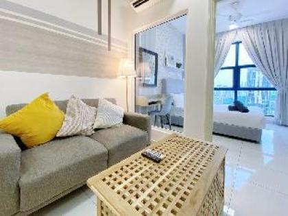 Modern Stlye 2BR Suite@Arte Mont Kiara @near Mitec - image 18