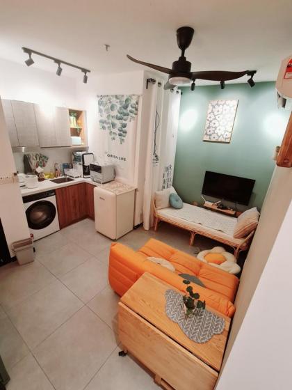 Cozy Modern Tiny Home 2R1B 10 mins to KLCC - image 17