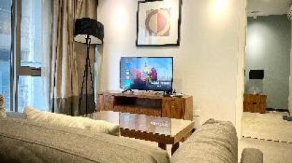 Cosy 2BR @ Bukit Bintang | Netflix | 100Mbps Wi-Fi - image 2