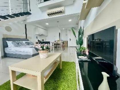 Love&Comfortable 5pax B loft style near Mid valley - image 8