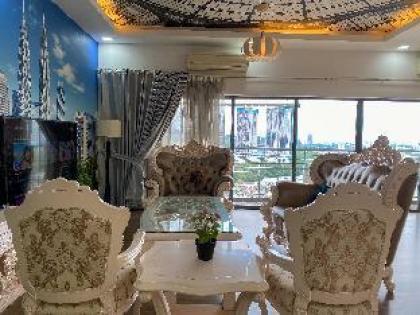 Setiawalk Unique Imperial-Style Puchong 16pax - image 3