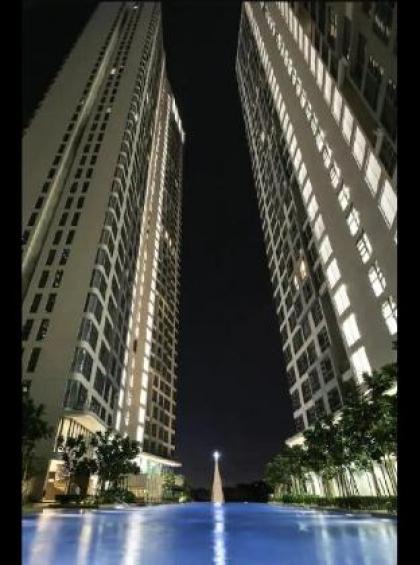 The Robertson Kuala Lumpur 2BR @ Sky Garden - image 1