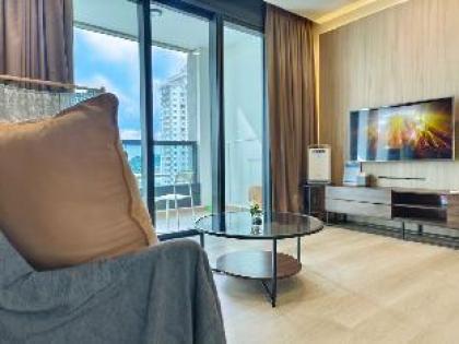 ArcorisSoho WarmySuite Balcony ComfortableLongStay Kuala Lumpur 