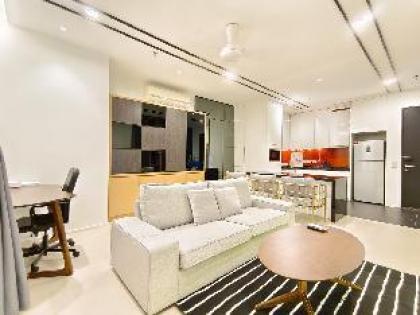 ArcorisSoho ModernSuite LongStay TravelWorkSpace - image 6